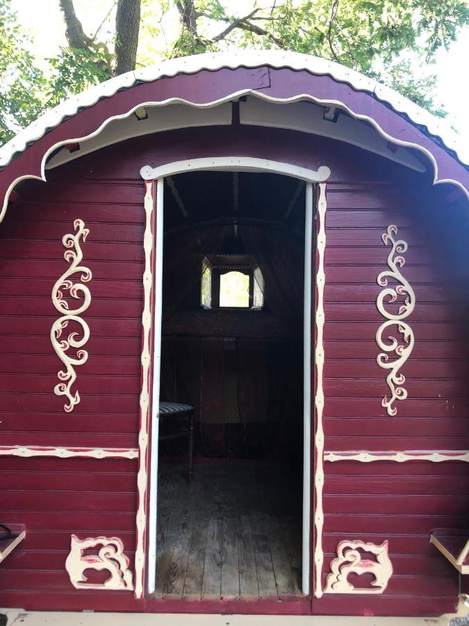Lodge Les Roulottes De Bayama - Insolite Avec Jacuzzi *