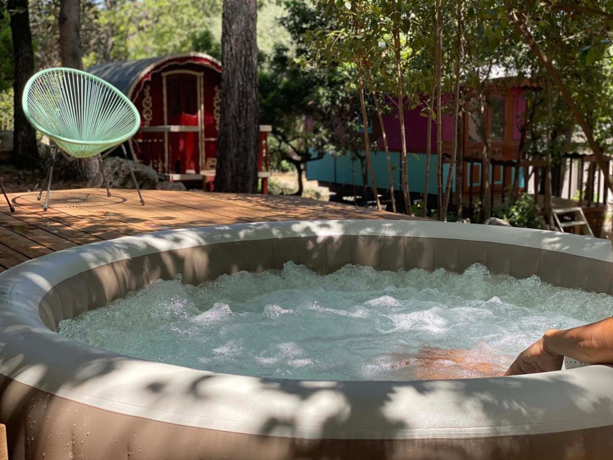 Les Roulottes De Bayama - Insolite Avec Jacuzzi